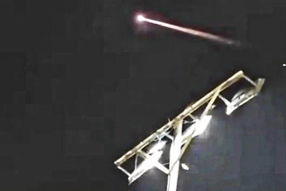 meteor jatuh